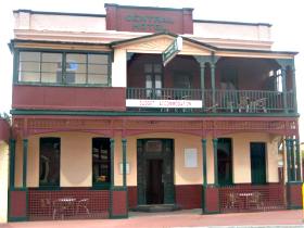 Central Hotel, Zeehan - Darwin Holiday 0