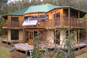 Niche - Southern Tasmanian Yoga Retreat Centre - Darwin Holiday 0
