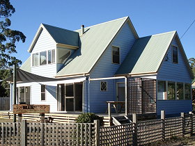 The Big Blue Retreat - Darwin Holiday 0