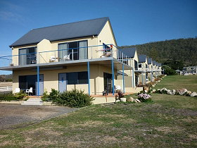 Diamond Island Resort - Beachfront Villas - Darwin Holiday 0