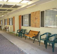 Beerburrum Motel Lodge  Cabins