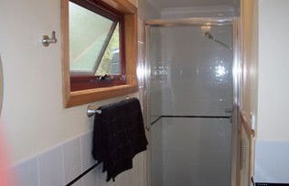 Cape Cottage - Sisters Beach Accommodation - Darwin Holiday 4