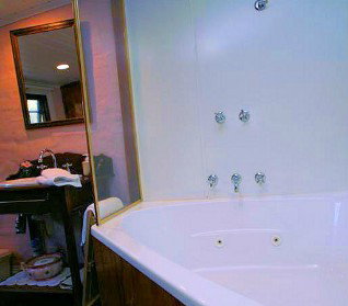 Hollyhock Cottage - Darwin Holiday 3