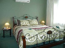 Cottage On Main - Darwin Holiday 3