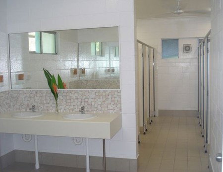 Absolute Backpackers Mission Beach - Darwin Holiday 5