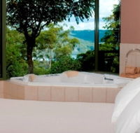 Montville Grove - Darwin Holiday