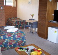 Colonial Motor Inn Pambula - Darwin Holiday