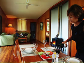 Whispering Valley Cottage Retreat - Darwin Holiday 0