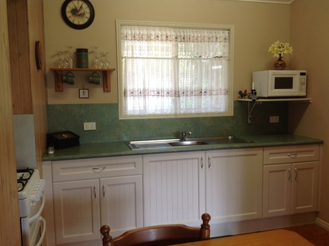 Maleny Country Cottages - Darwin Holiday 2