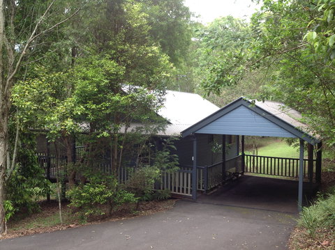 Maleny Country Cottages - Darwin Holiday 7