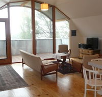 Surveyor's Hill Bed and Breakfast - Darwin Holiday