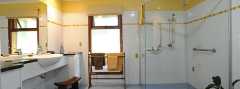 Wintarni Olives - Darwin Holiday 3