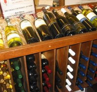 Warrenmang Vineyard  Resort