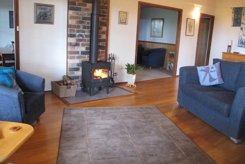 Interludes Cottages At Bawley Point - Darwin Holiday 3