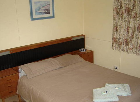 Berringer Lake Holiday Cottages - Darwin Holiday 2