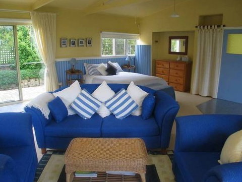 The Lodge - Far Meadow - Darwin Holiday 1