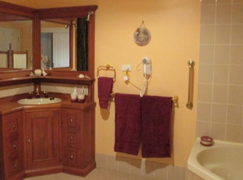 Azalea House B And B - Darwin Holiday 5