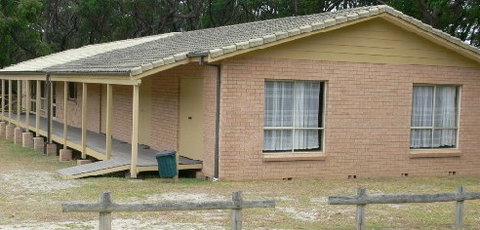 Burrill Pines Motel - Darwin Holiday 3