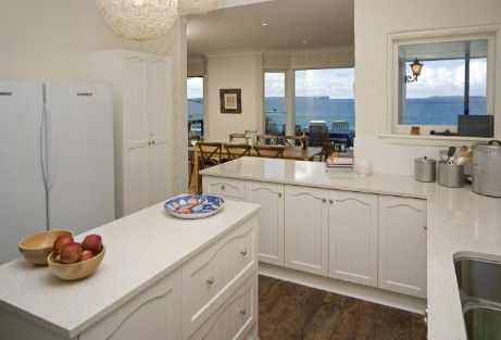 Absolute Waterfront At Hyams Beach - Elandra - Darwin Holiday 1
