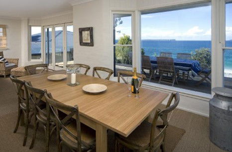 Absolute Waterfront At Hyams Beach - Elandra - Darwin Holiday 5