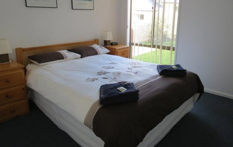 AnchorBell Holiday Apartments - Darwin Holiday 4