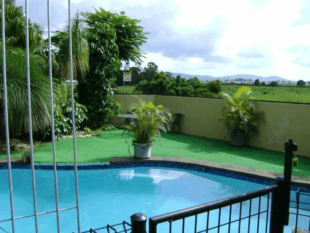 Poinciana Motel - Darwin Holiday 1