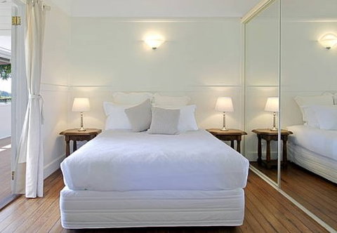 Avalon Lea - Darwin Holiday 1