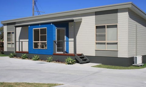 Bowlo Holiday Cabins - Darwin Holiday 1