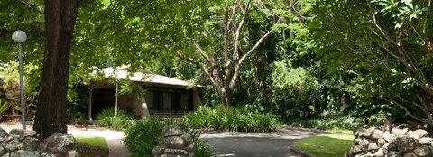 Invercauld House - Darwin Holiday 0