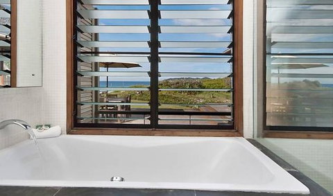 Absolute Pavillion - Darwin Holiday 1