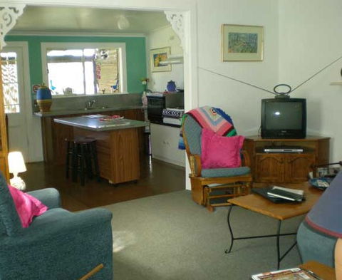 Blue Wren Cottage - Broken Hill - Darwin Holiday 5