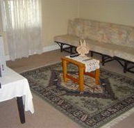 Coras Gypsum Cottage - Darwin Holiday