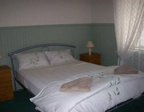 Riverland Holiday Cottage - Darwin Holiday 2