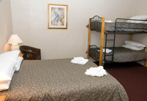 Alpine Hotel - Darwin Holiday 2