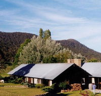 Crackenback Farm Mountain Guesthouse