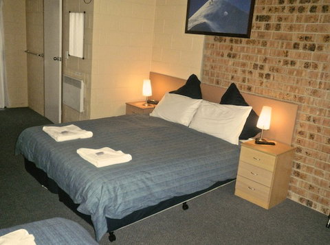 Aalberg Chalet Jindabyne - Darwin Holiday 2