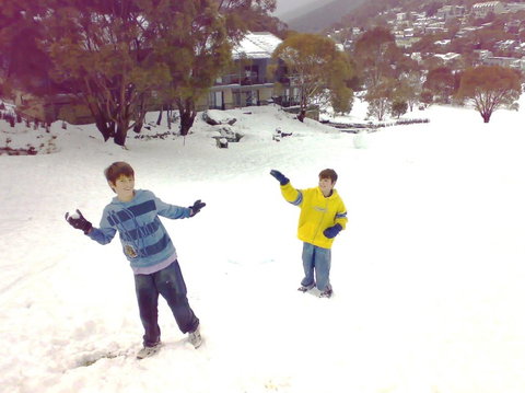 Snowbound Chalets - Darwin Holiday 0