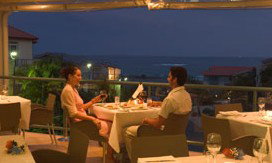 Aqualuna Beach Resort - Darwin Holiday 1