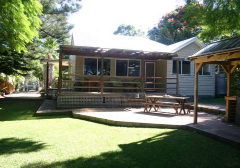 Pine Cottage - Darwin Holiday 0