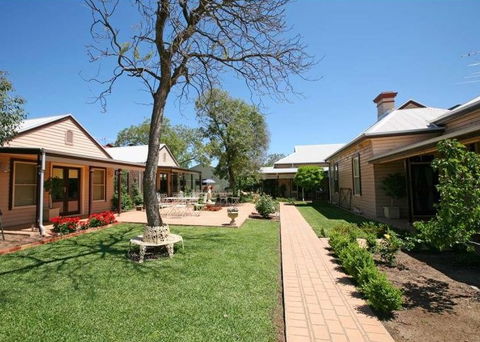 Sweet Briar Bed And Breakfast And Cottages - Darwin Holiday 1