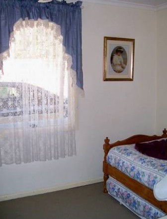 Echuca Holiday Houses - Temoca Cottage - Darwin Holiday 4