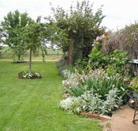 Colleen and Old Sils Farmstay - Darwin Holiday