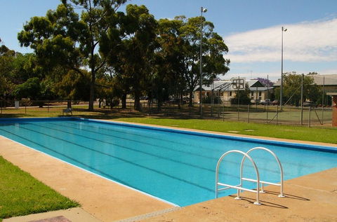 Murrumbidgee Rural Studies Centre Accommodation - Darwin Holiday 3