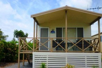Belmont Pines Lakeside Holiday Park - Darwin Holiday 0