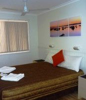 Belmont Pines Lakeside Holiday Park - Darwin Holiday 1