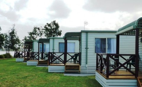 Belmont Pines Lakeside Holiday Park - Darwin Holiday 3