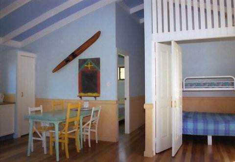 Moore Park Beach Huts - Darwin Holiday 1