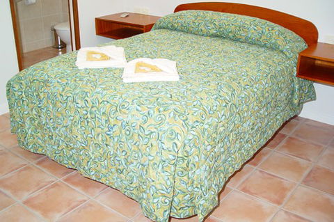 R & R @ Woodgate Beach - Darwin Holiday 0