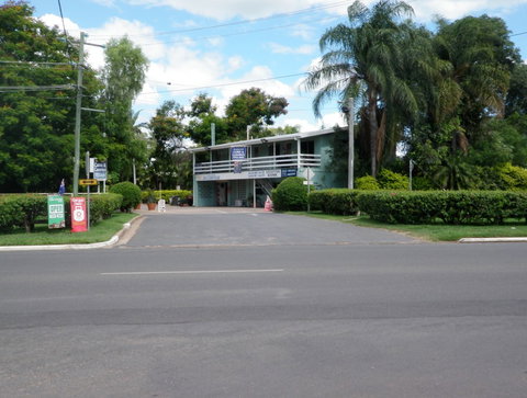 Emerald Cabin And Caravan Village - Darwin Holiday 1