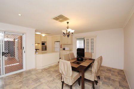 Kwren's Gladstone Executive Accommodation - Darwin Holiday 1